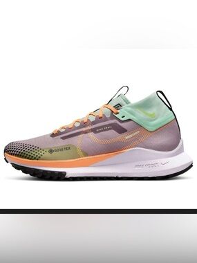Nike React Pegasus Trail 4 DJ7929-
500 Women's Purple Gore-Tex